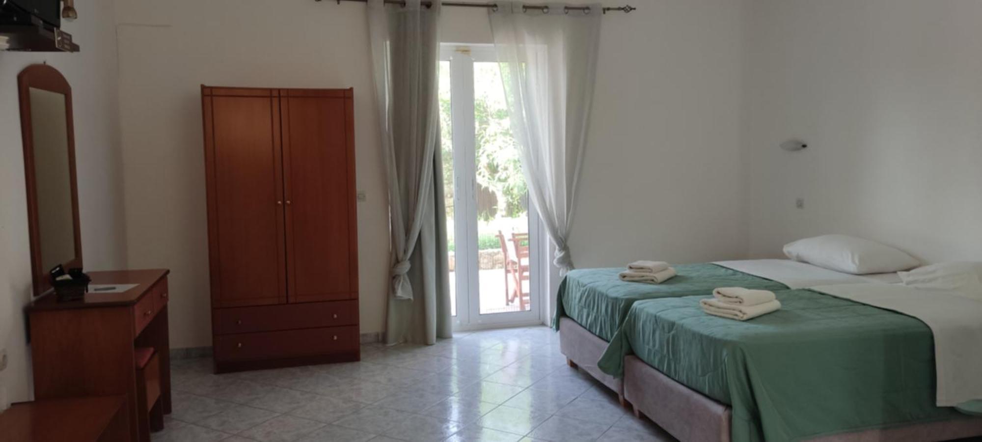 Corfu Pearl Aparthotel Liapades Ngoại thất bức ảnh