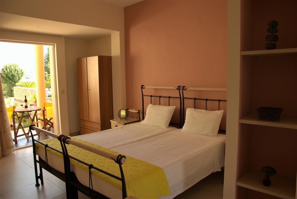 Corfu Pearl Aparthotel Liapades Ngoại thất bức ảnh